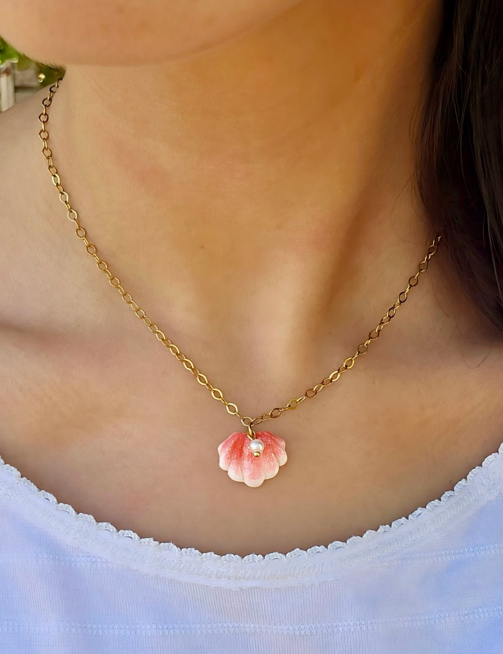 collier coquillage rose